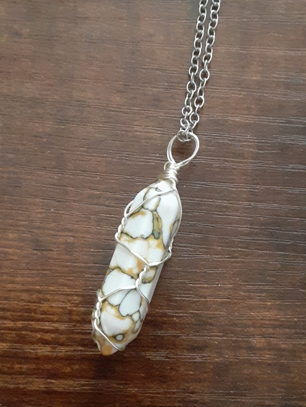 White and Gold Howlite Wire-Wrapped Pendant Necklace